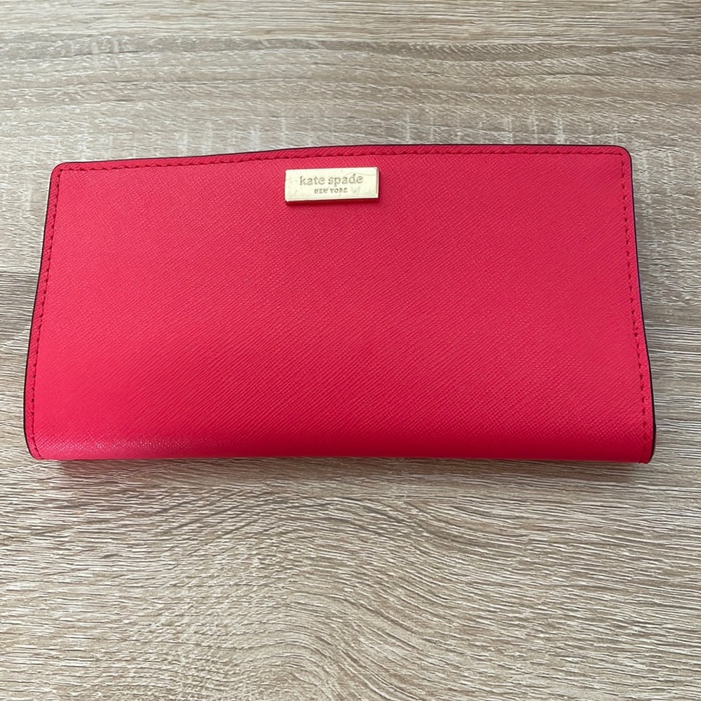 Kate Spade bifold wallet